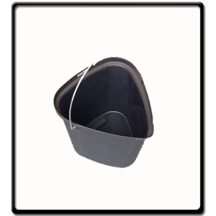 Triangular Bucket with Handle